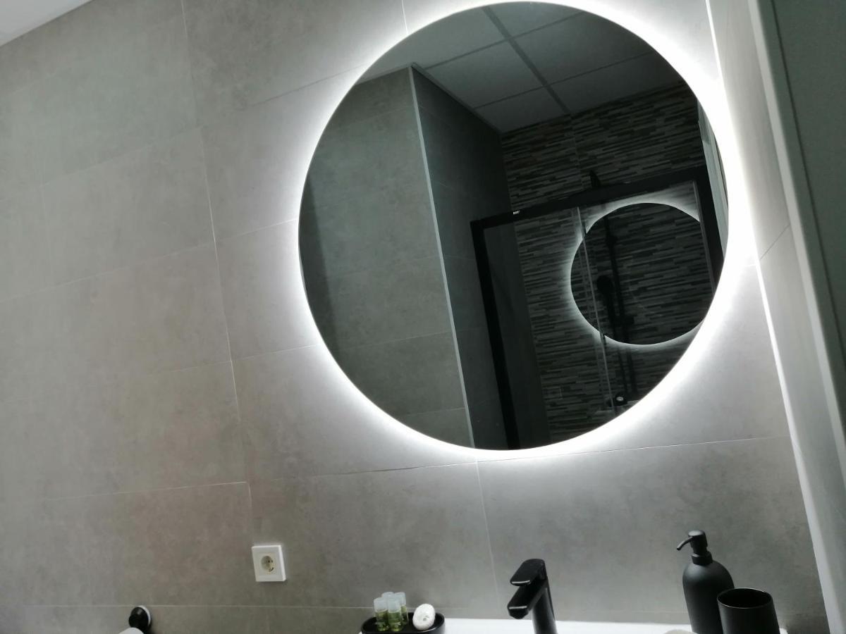 Tourist House Trajano Terraza-Piscina Apartment Севиля Екстериор снимка