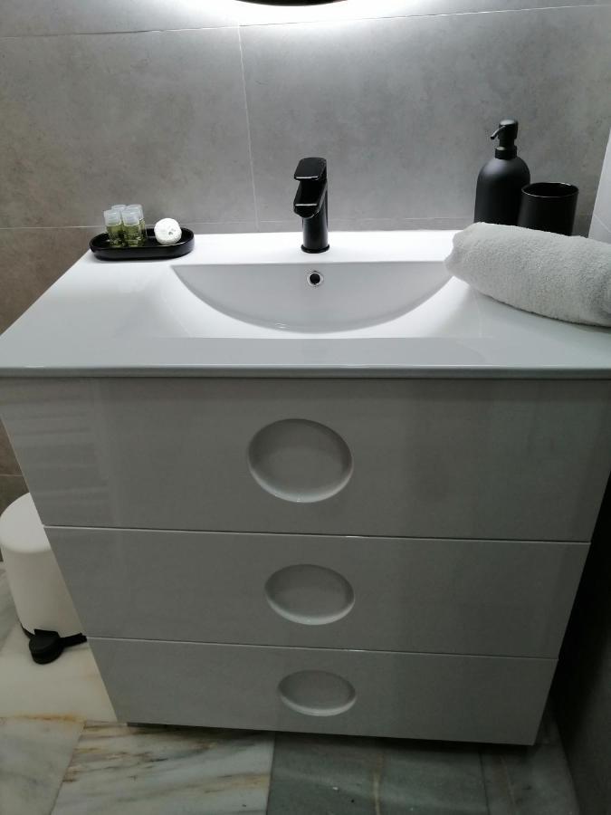 Tourist House Trajano Terraza-Piscina Apartment Севиля Екстериор снимка